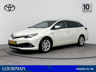 toyota-auris-touring-sports-1.8-hyb