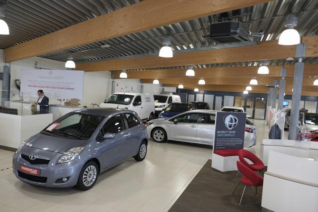 Toyota AURIS 1.8 Hybrid Dynamic Automaat | Achteruitrij camera | Cruise Cont