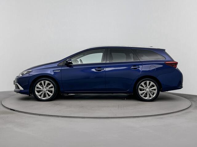 Toyota AURIS 1.8 Hybrid Lease Pro | Navigatie | Parkeersensoren | Cruise Control | Stoelverwarming |