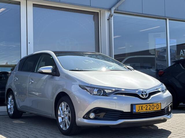 Toyota AURIS 1.2T Trend | Cruise Control | Panoramadak | Achteruitrijcamera | 1ste eigenaar!