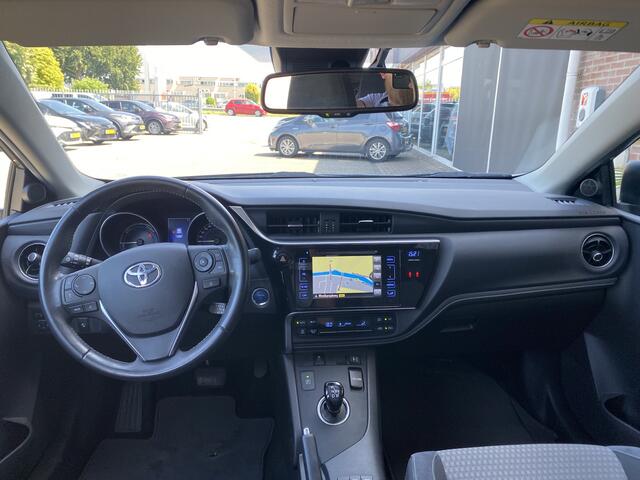 Toyota AURIS 1.8 Hybrid Dynamic Trekhaak