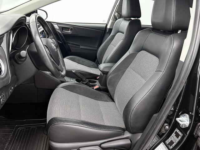 Toyota AURIS 1.8 Hybrid Executive | Navigatie | Parkeersensoren |