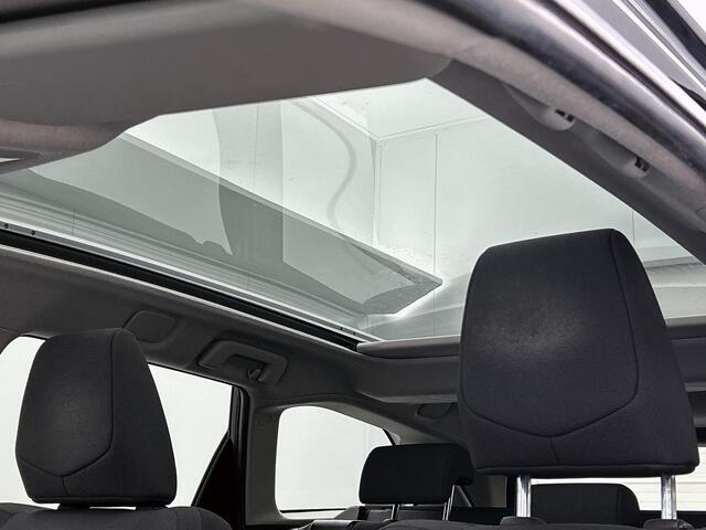 Toyota AURIS Touring Sports 1.8 Hybrid Trend | Navigatie | Panonramadak | Trekhaak |