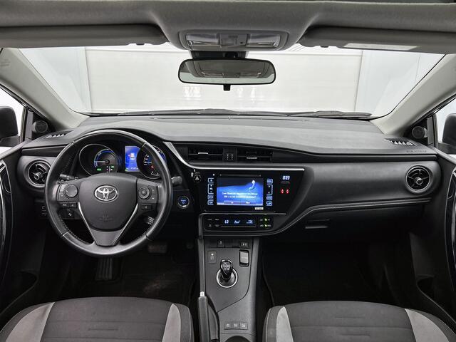 Toyota AURIS Touring Sports 1.8 Hybrid Trend | Navigatie | Panonramadak | Trekhaak |