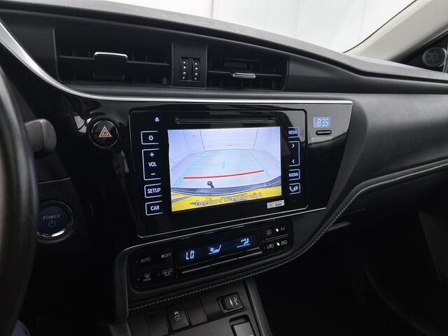 Toyota AURIS Touring Sports 1.8 Hybrid Trend | Navigatie | Panonramadak | Trekhaak |