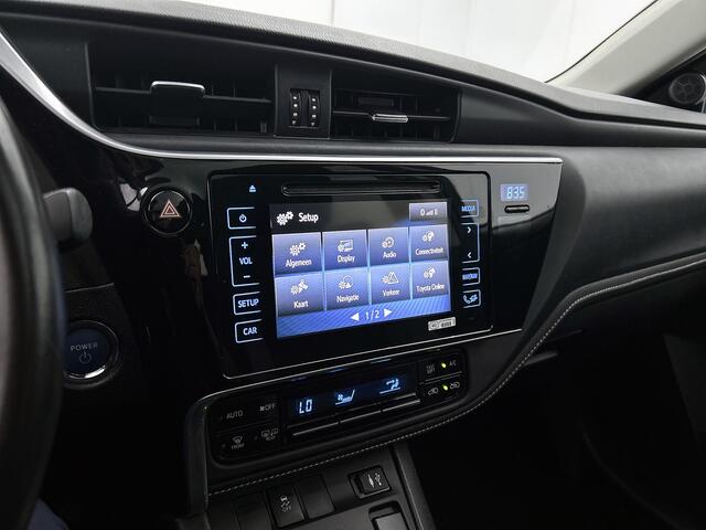 Toyota AURIS Touring Sports 1.8 Hybrid Trend | Navigatie | Panonramadak | Trekhaak |