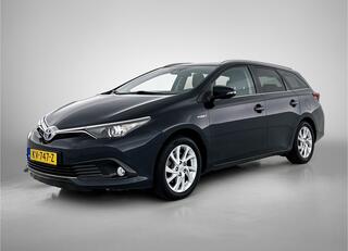 toyota-auris-touring-sports-1.8-hyb