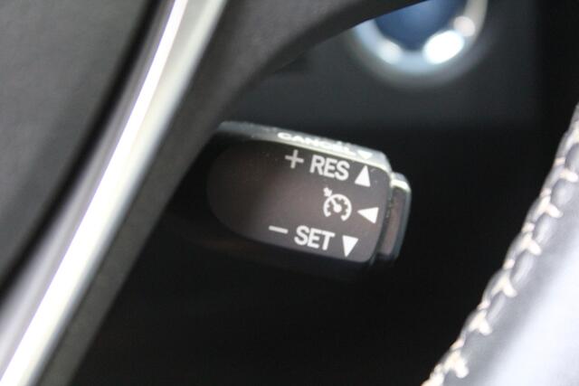 Toyota AURIS Touring Sports 1.8 Hybrid Dynamic | Rijklaar | Trekhaak | Cruise | Clima | Keyless | Navi | Camera | Dealer onderhouden