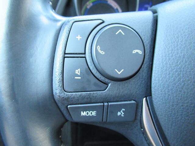 Toyota AURIS 1.8 Hybrid Dynamic Go PARELMOER LAK