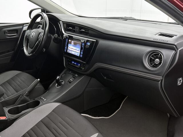 Toyota AURIS 1.8 Hybrid Executive Limited