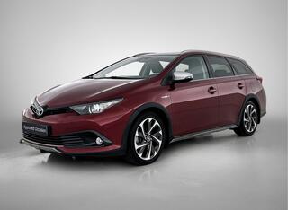 toyota-auris-1.8-hybrid-executive-l