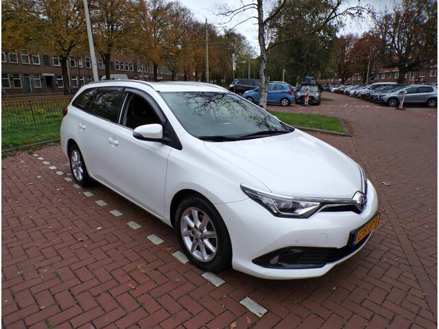 Toyota AURIS Touring Sports 1.2T Executive BENZINE AUTOMAAT
