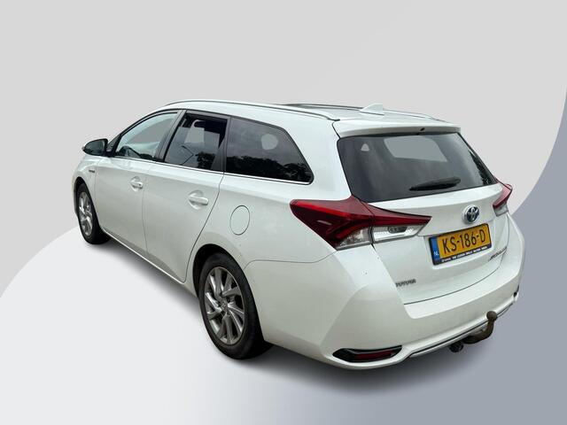 Toyota AURIS 1.8 Hybrid Trend 136pk Automaat | Trekhaak | Panorama dak | Navigatie | Achteruitrijcamera | Climate control