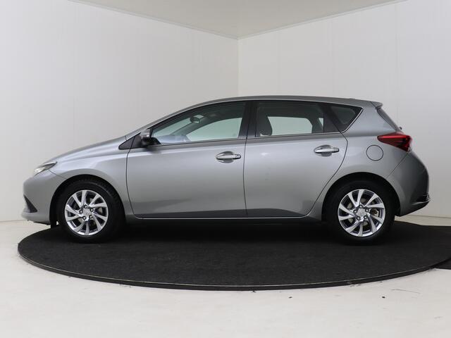 Toyota AURIS 1.8 Hybrid Aspiration Limited
