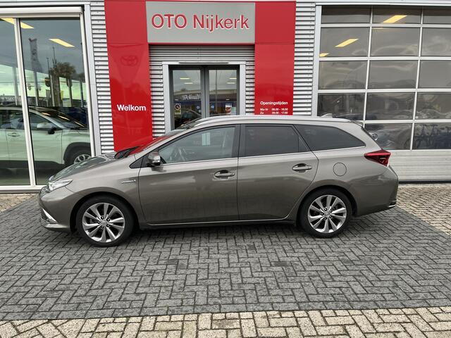 Toyota AURIS Touring Sports 1.8 Hybrid Executive *Met trekhaak!*