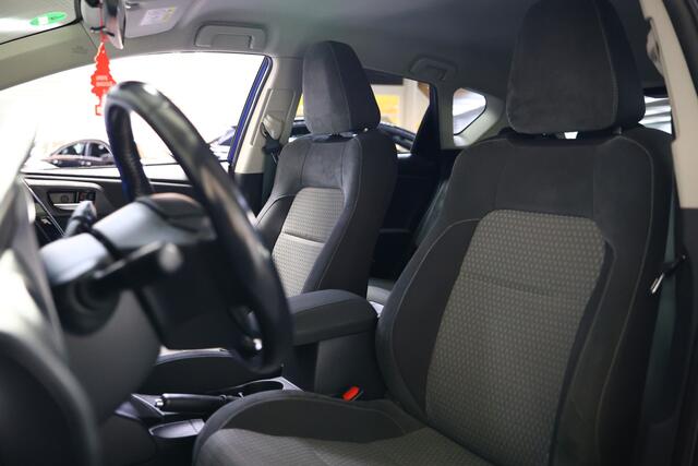 Toyota AURIS 1.8 Hybrid Aspiration CAMERA BT ALCANTARA CRUISE ECC '18