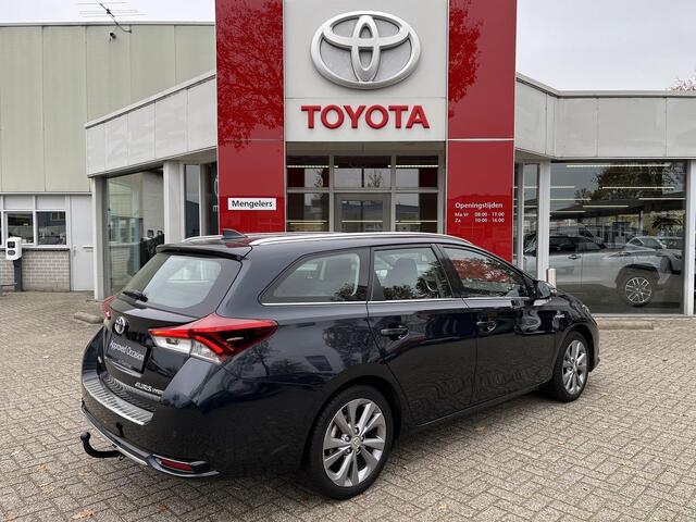 Toyota AURIS Touring Sports 1.8 Hybrid Dynamic Edition | Rijklaar | Navi | Trekhaak