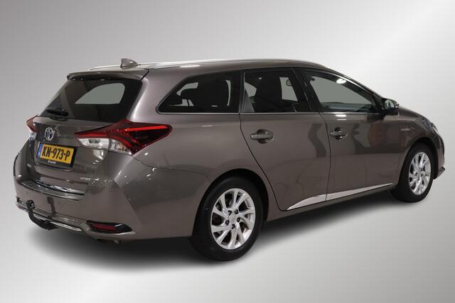 Toyota AURIS Touring Sports 1.8 Hybrid Lease pro, Unieke lederen bekelding, Trekhaak, Panorama