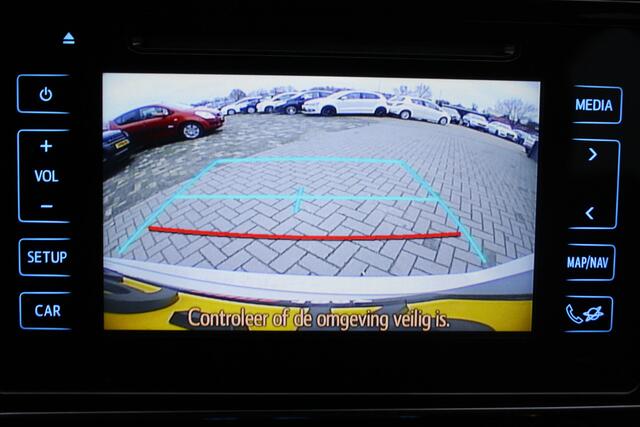 Toyota AURIS Touring Sports 1.8 Hybrid Dynamic - CAMERA - NAVIGATIE - 2e EIGENAAR