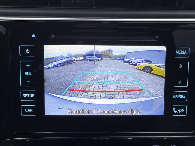 Toyota AURIS 1.8 Hybrid Dynamic **TREKHAAK/ PARKEERSENSOREN/ 36 MAANDEN GARANTIE**