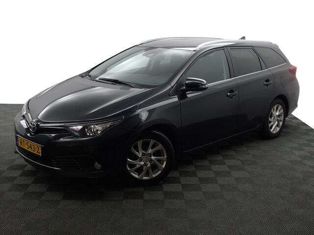 Toyota AURIS Touring Sports 1.2T Dynamic Camera, Privacy Glass, Led, Navigatie, Clima, Cruise