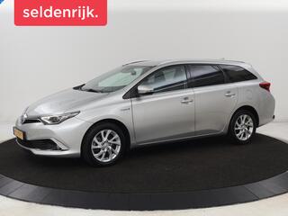 toyota-auris-1.8-hybrid-executive-