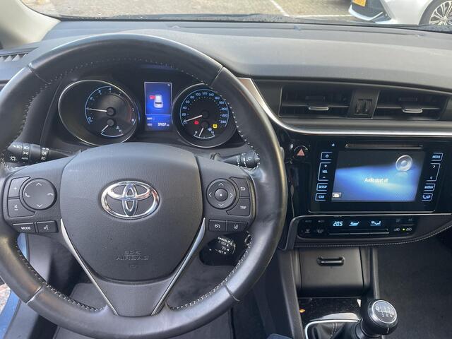 Toyota AURIS 1.2T Energy | Camera | Airco | Dealer onderhouden | Afneembare trekhaak