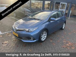 toyota-auris-1.2t-energy--camera-