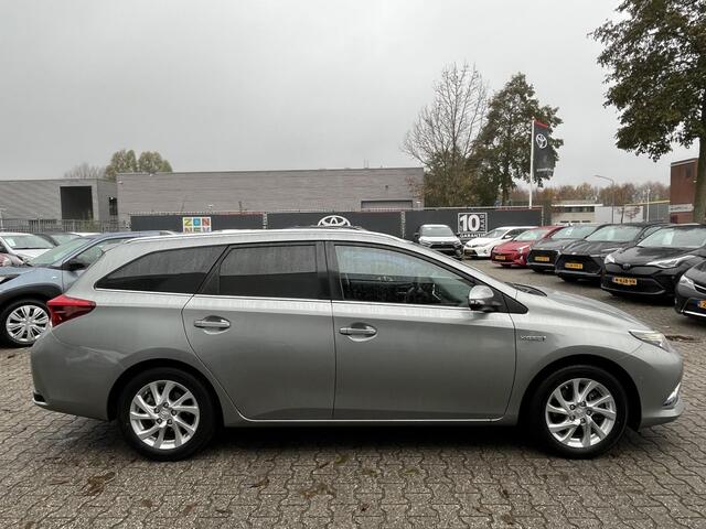 Toyota AURIS Touring Sports 1.8 Hybrid Executive trekhaak