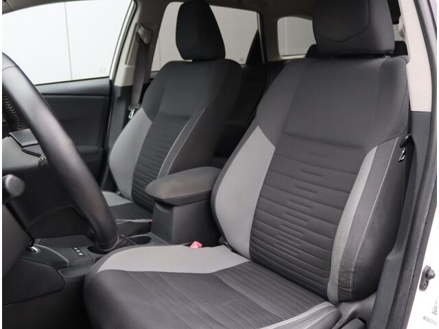 Toyota AURIS 1.8 Hybrid | Trekhaak | Achteruitrijcamera | BOVAG-garantie