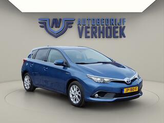 toyota-auris-1.8-hybrid-dynamic-tre