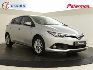 toyota-auris-1.8-hybrid-dynamic--c