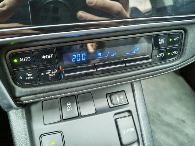 Toyota AURIS Touring Sports 1.8 Hybrid Aspiration | Navi | Cruise Control | El. Climate Cont