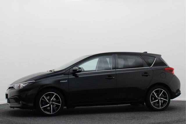 Toyota AURIS 1.8 Hybrid Volcano Edition