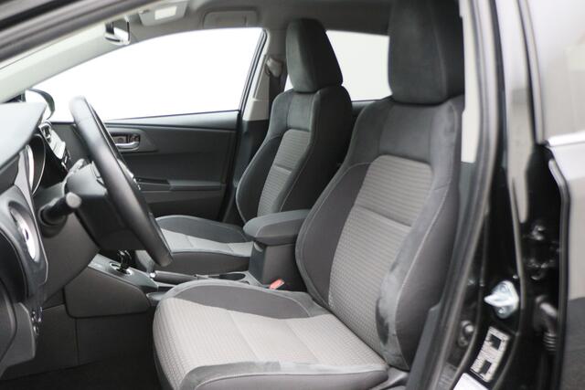 Toyota AURIS 1.8 Hybrid Volcano Edition