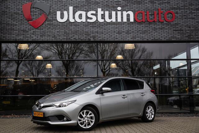 Toyota AURIS 1.2T Trend , Achteruitrijcamera, Panoramadak, Navigatie,