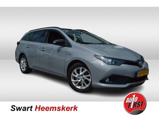 toyota-auris-touring-sports-1.8-hyb