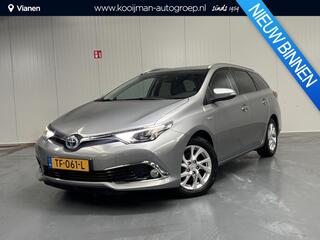 toyota-auris-touring-sports-1.8-hyb