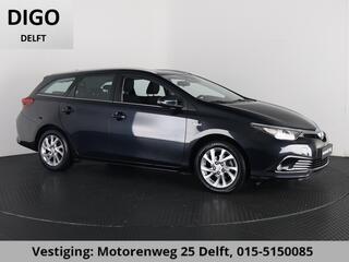 toyota-auris-touring-sports-1.8-hyb