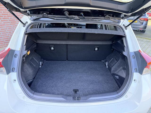 Toyota AURIS 5-Deurs 1.8 Hybrid Black Edition *Navigatie*Stoelverw.*