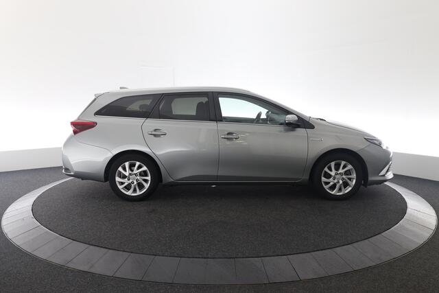 Toyota AURIS Touring Sports 1.8 Hybrid Executive | Stoelverwarming | Navi