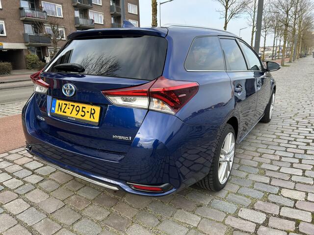 Toyota AURIS Touring Sports 1.8 Hybrid Dynamic airco/ecc navi/camera