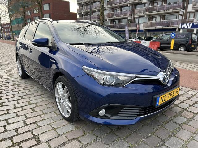 Toyota AURIS Touring Sports 1.8 Hybrid Dynamic airco/ecc navi/camera