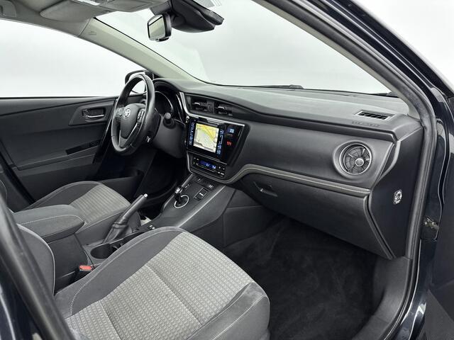 Toyota AURIS Touring Sports 1.8 Hybrid Dynamic | Pano Dak | Navi |