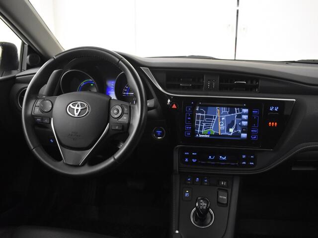 Toyota AURIS Touring Sports 1.8 Hybrid Freestyle | Leder | Stoelverwarming | PDC |