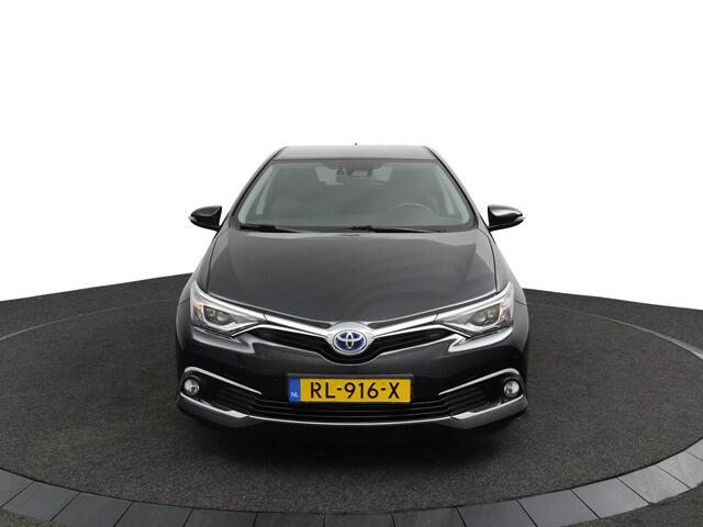 Toyota AURIS 1.8 Hybrid Executive | Trekhaak | Navigatie | Stoelverwarming | Keyless Entry | Led Verlichting |