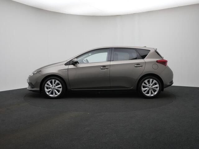 Toyota AURIS 1.8 Hybrid Executive | LED Verlichting | Navigatie | Dealer Onderhouden |