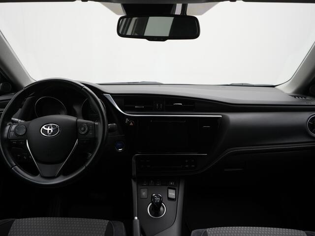 Toyota AURIS 1.8 Hybrid Executive | LED Verlichting | Navigatie | Dealer Onderhouden |