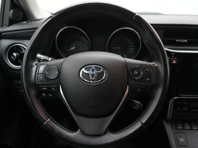 Toyota AURIS 1.8 Hybrid Executive | LED Verlichting | Navigatie | Dealer Onderhouden |