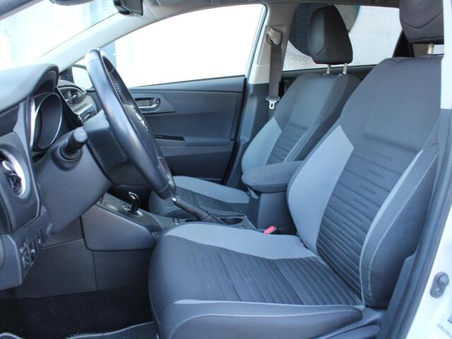 Toyota AURIS Touring Sports 1.8 Hybrid Energy Plus | AIRCO | 12 MAANDEN BOVAG GARANTIE |